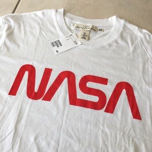 H&M White / Red NASA Spell Out Logo T-Shirt